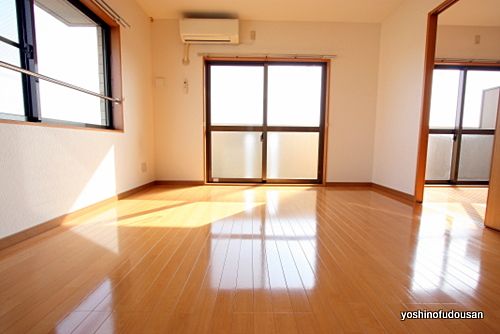 平野ハイツ高鍋 (2DK)